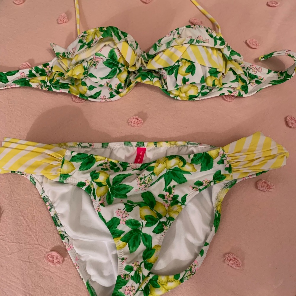 Bathing suit